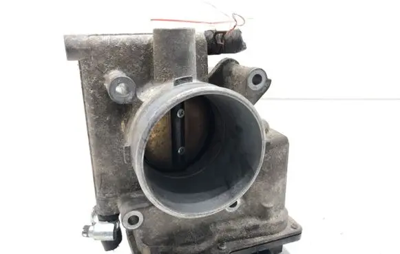 Mazda 3 I Engine shut-off valve L3R413640