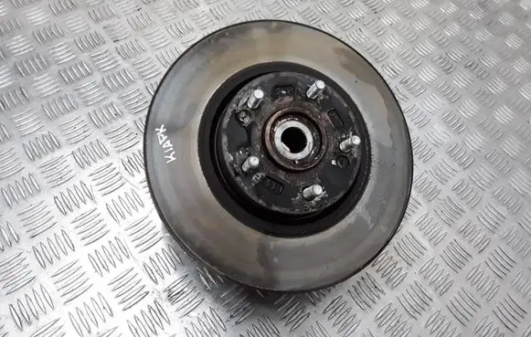 KIA Carens III Front wheel hub