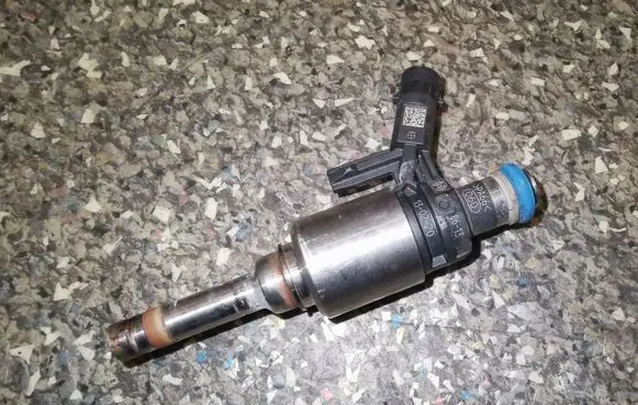 Audi A4 S4 B8 8K Fuel injectors set 06L906036C 0261500178