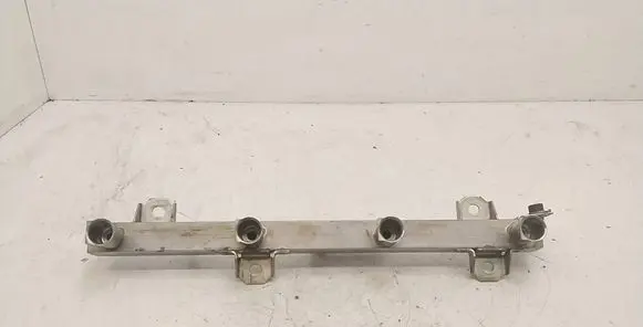 BMW 3 E46 Fuel main line pipe 27623