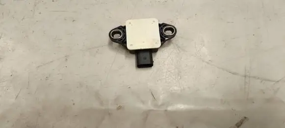 Mercedes-Benz E W212 ESP acceleration yaw rate sensor A0009059101