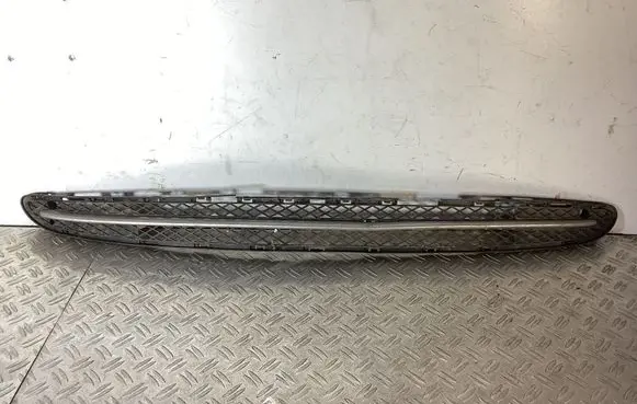 Mercedes-Benz C W203 Front bumper lower grill A2038851323