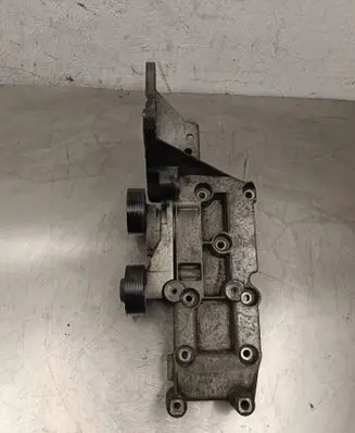 Volvo XC90 Engine mounting bracket 8642196 180509