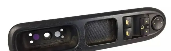 Peugeot 407 Electric window control switch 96468705XT