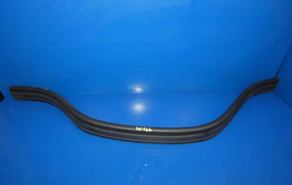 Mercedes-Benz ML AMG W166 Engine compartment rubber