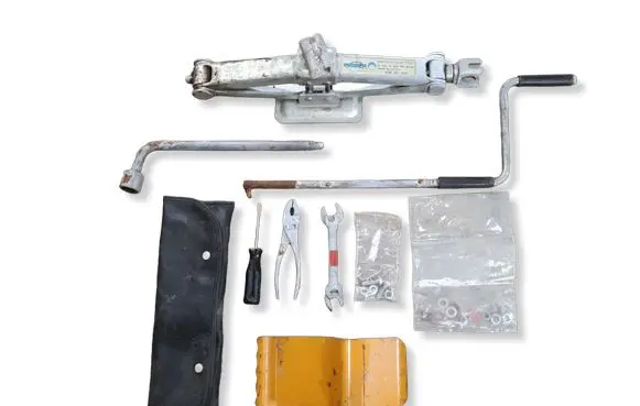Datsun 1200-1400 Tool set 