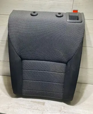 Skoda Octavia Mk3 (5E) Seat trim 5e08553af