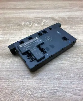 Mercedes-Benz C W203 Door control unit/module 2038201485 351324