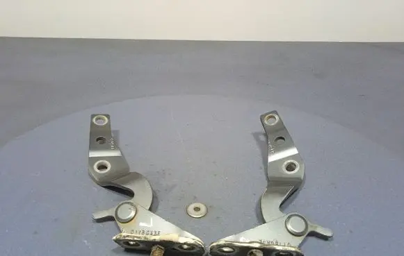 Honda CR-V Tailgate/trunk/boot hinge