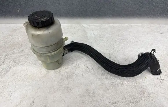 Dodge Caliber Power steering fluid tank/reservoir 05105338AB