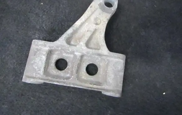 Subaru Forester SF Engine mounting bracket 2v640