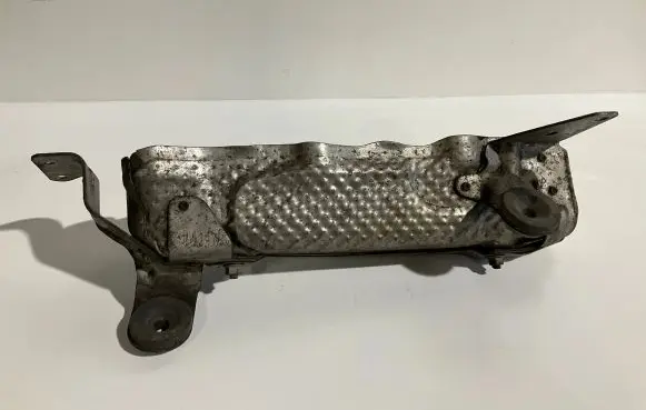 Mercedes-Benz E W212 Heat shield in engine bay A6420902941