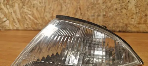 Mitsubishi Carisma Front indicator light MB952157