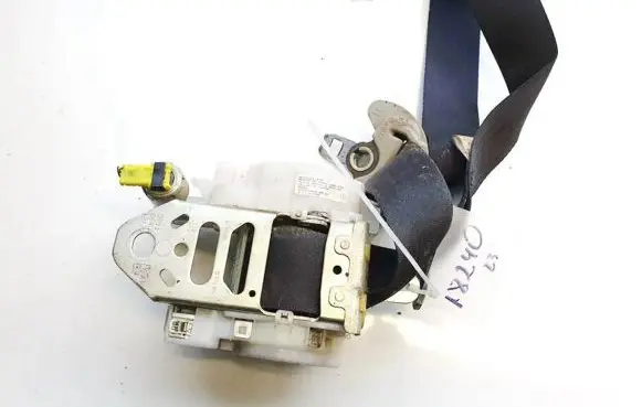 Lexus IS 220D-250-350 Front seatbelt 7m7750p 7m7750-p