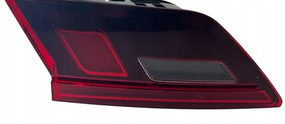 Volkswagen Tiguan Tailgate rear/tail lights 5NA945094G
