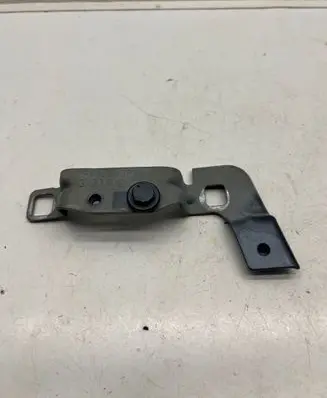 Renault Megane IV Fender mounting bracket 641354383R 3721