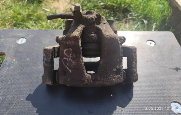 Alfa Romeo 147 Front brake caliper FN5422