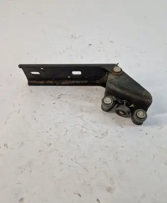 Opel Vivaro Sliding door middle roller runner 312372E