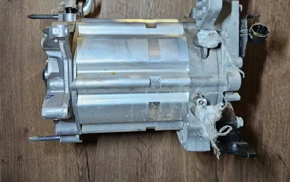 Opel Mokka B Electric car motor PSAZK01 105TDN