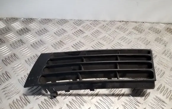 Audi A4 S4 B5 8D Front bumper lower grill 8D0807345AA