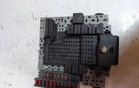 Peugeot 607 Fuse box set