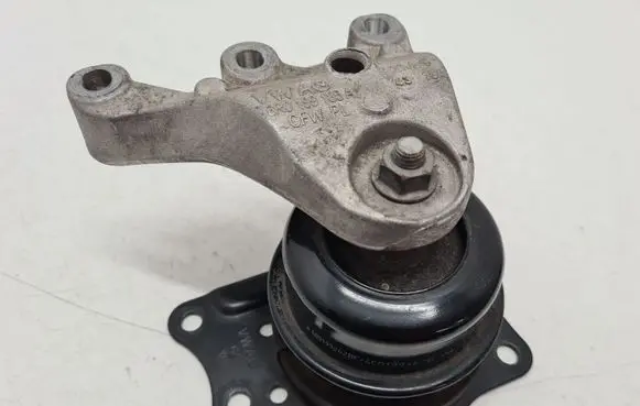 Skoda Fabia Mk3 (NJ) Engine mount bracket 6C0199167B 6R0199185A