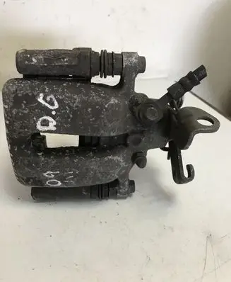Opel Insignia A Rear brake caliper
