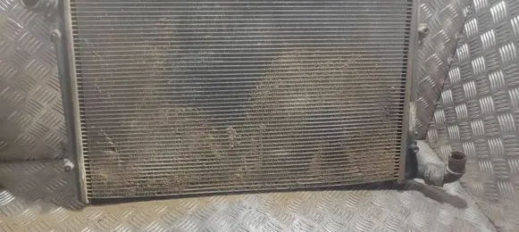 Coolant radiator
