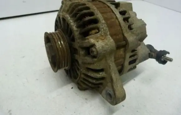 Suzuki Swift I Generator/alternator 3140084E01