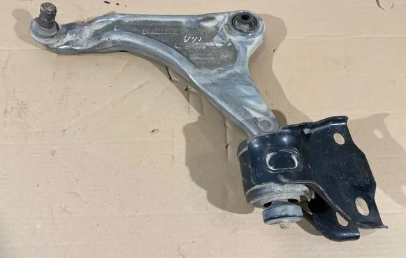 Land Rover Evoque I Front lower control arm/wishbone BJ323A053