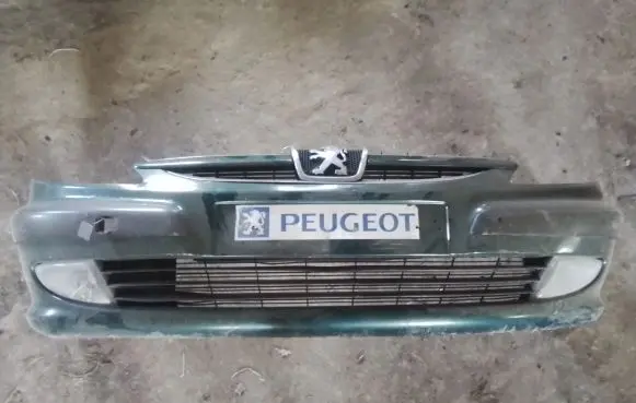 Peugeot 607 Front bumper