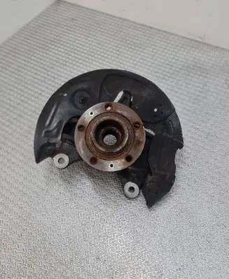 Peugeot 308 Front wheel hub spindle knuckle 