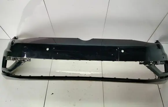 Volkswagen Golf VII Front bumper 