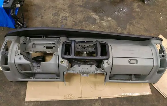 Renault Trafic II (X83) Dashboard 