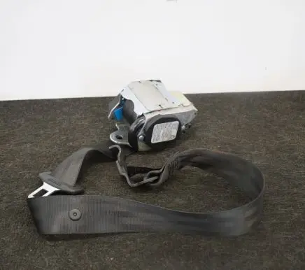 Audi A8 S8 D3 4E Rear seatbelt