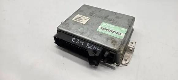 BMW 5 E34 Engine control unit/module 0261200172