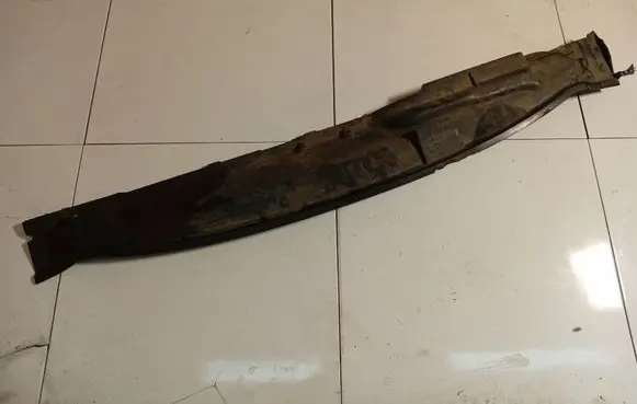Ford Focus Wiper trim 4M51A01628AE