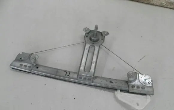 Dacia Logan Pick-Up Rear door manual window regulator 