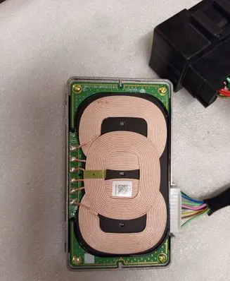 Hyundai Kona I Wireless charging module 95560CM000 382B301000 037651806920