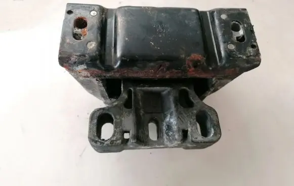 Seat Leon (1M) Engine mount bracket 1j0199555