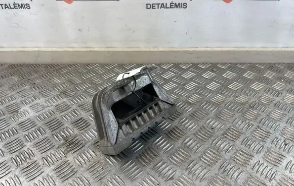 Seat Leon (1P) Engine mount bracket 1K0199262