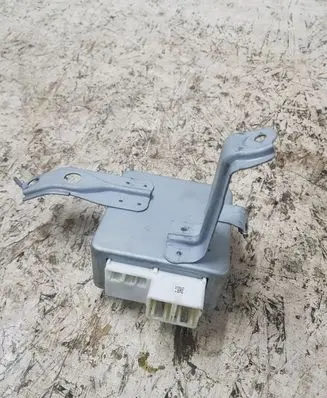 Toyota Avensis T250 Power steering control unit/module 6900000563