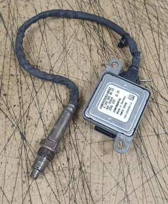Mercedes-Benz C W205 Lambda probe sensor A0009059603