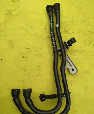 Peugeot 3008 II Engine coolant pipe/hose 9822184680