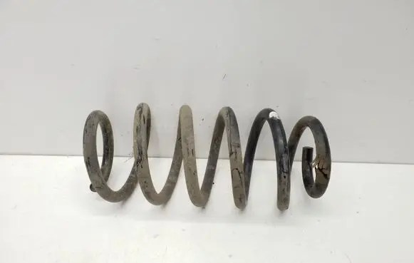 Toyota Avensis T270 Rear coil spring
