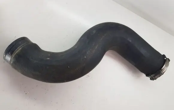 Audi A4 S4 B8 8K Intercooler hose/pipe 8K0145737K