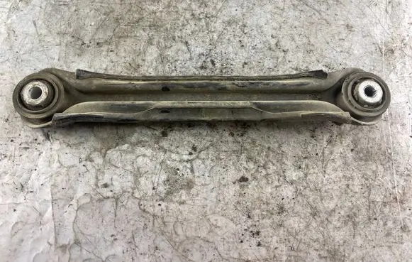 Mercedes-Benz C W202 Rear control arm 2013520988