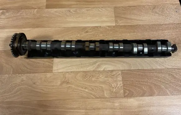 BMW 5 E60 E61 Camshaft 1748969