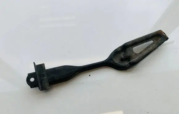 Toyota Avensis Verso Battery bracket 