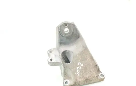 Lexus IS 220D-250-350 Engine mounting bracket